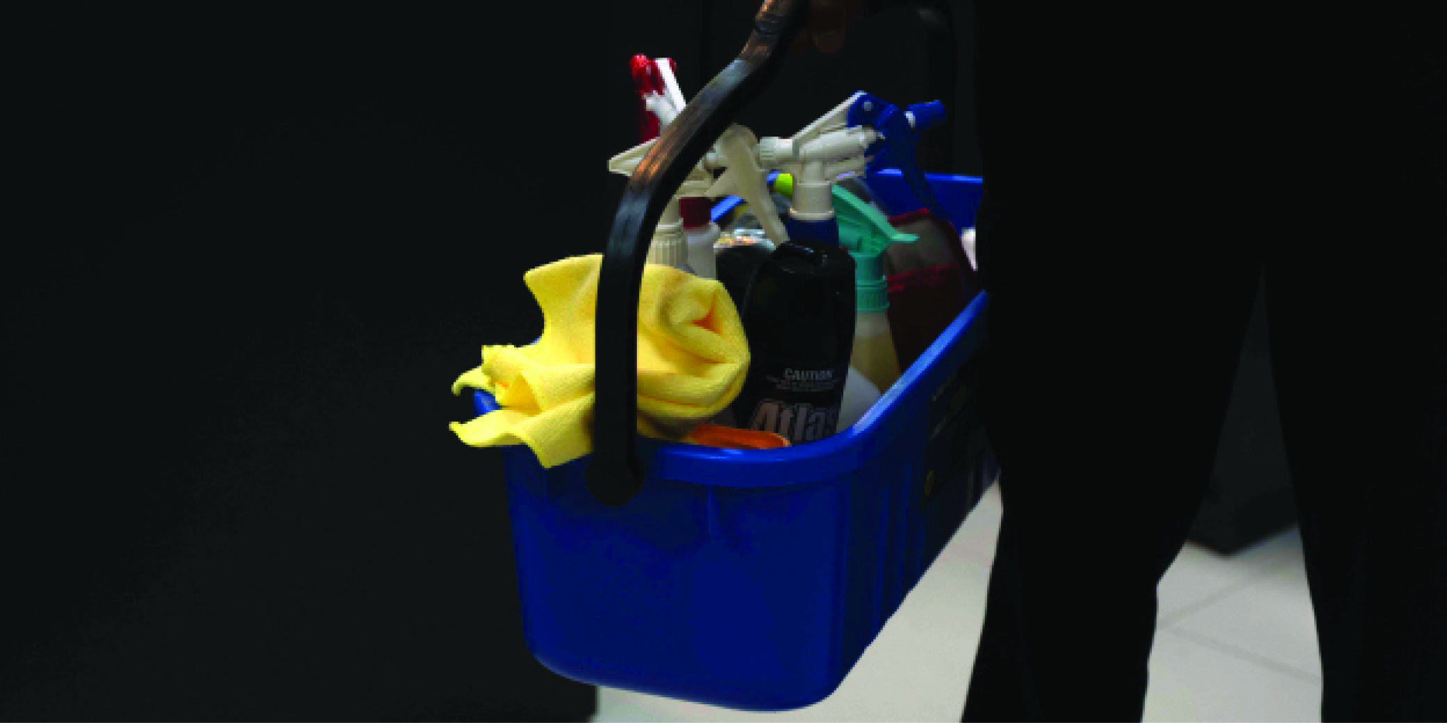 When most people think about cleaning contracts, they picture dusting desks or vacuuming carpets. But behind the mop and bucket lies one of the most underrated business opportunities out there.