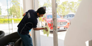 10 Questions to Ask When Choosing a New Cleaner For Your Business